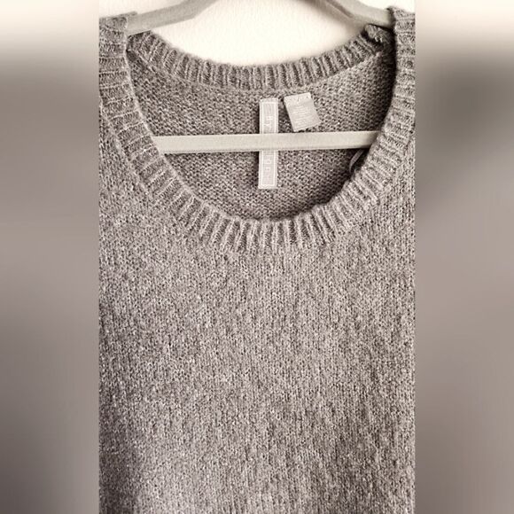 BY DESIGN LEYERED SHIRT SWEATER SIZE L GRAY/WHITE 100%RAYON - Picture 3 of 3